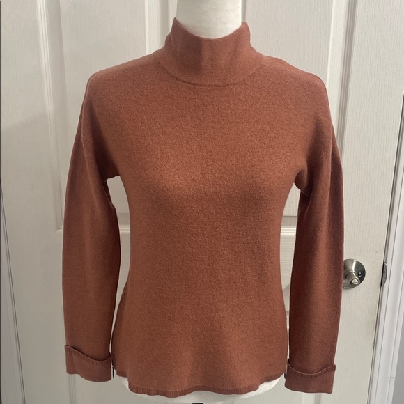 Tahari Women's Warm Merino Wool Blend Cinnamon Brown Mock Neck Sweater - Picture 1 of 11